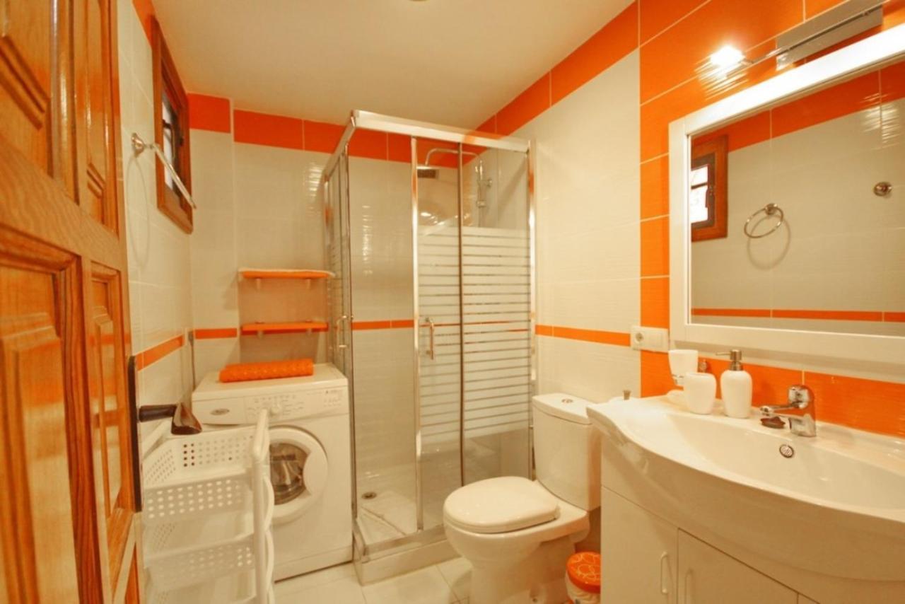 Two bedroom apartment in beachfront complex with pool in Playa de Las Américas. Esterno foto